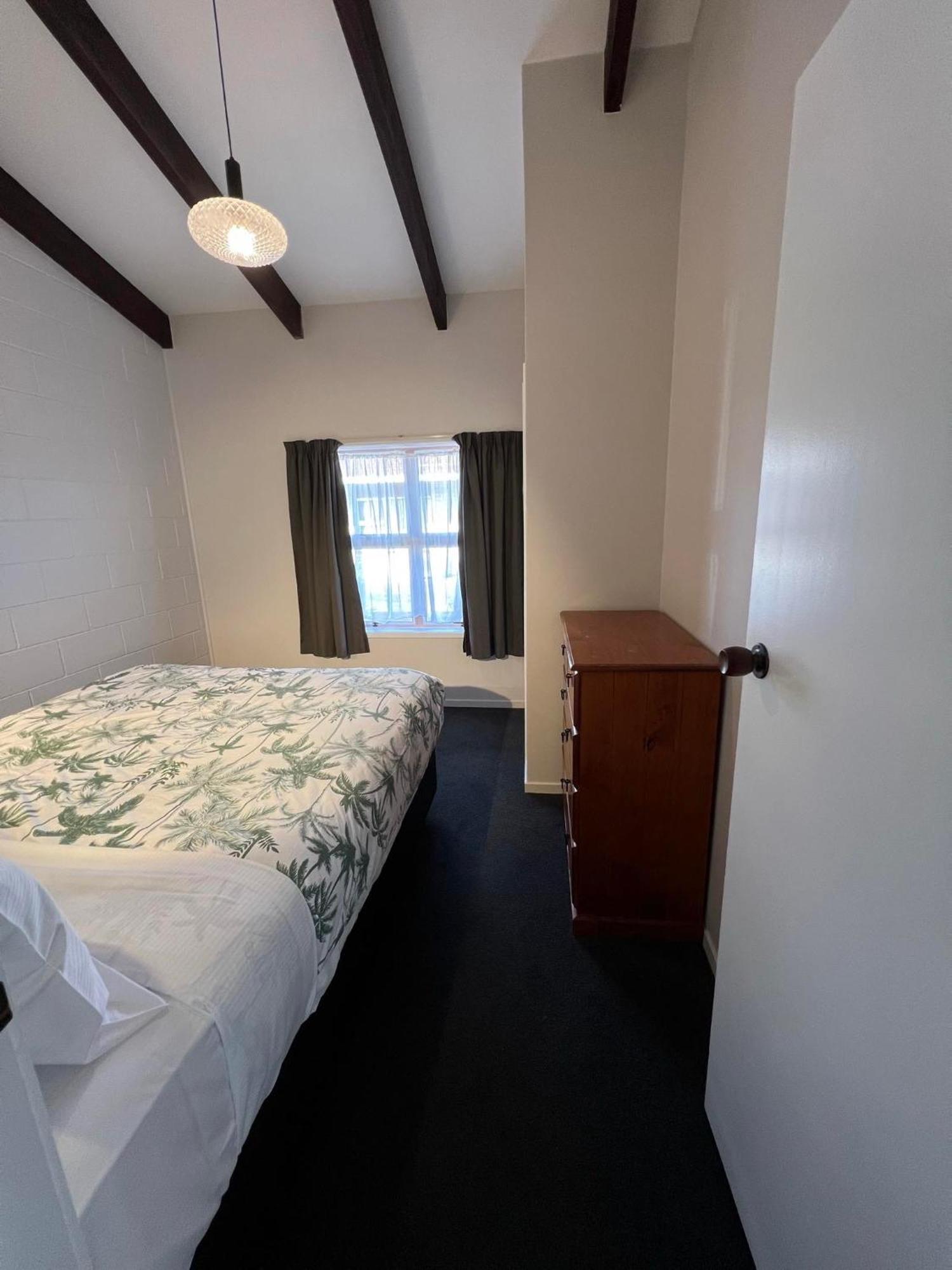 Hamilton Sunrise Motel Экстерьер фото